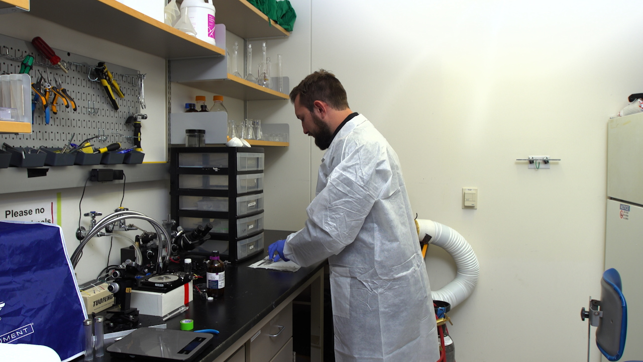 En face Cryosectioning of Mouse Retina for High-dimensional Spatial Molecular Analysis