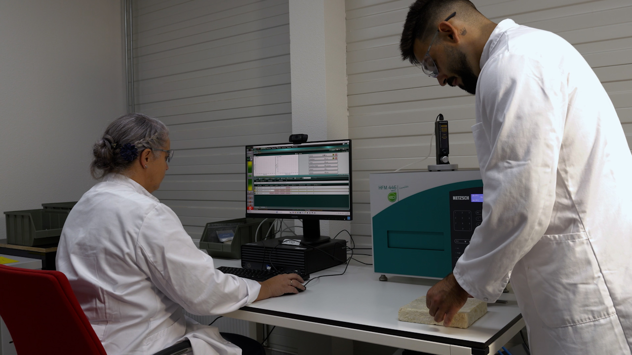Production and Testing of Moisture Behavior and Thermal Properties of Rapeseed Straw and Ganoderma resinaceum Mycelium Bio-Composites
