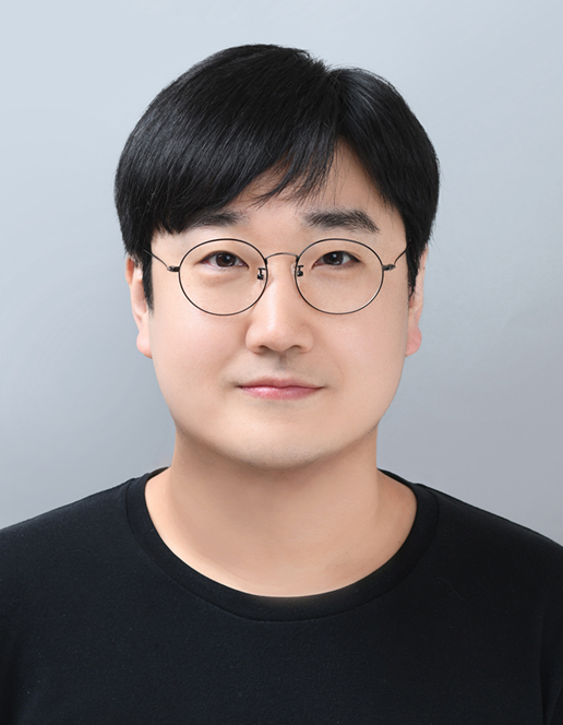 Hakjoo Kim
